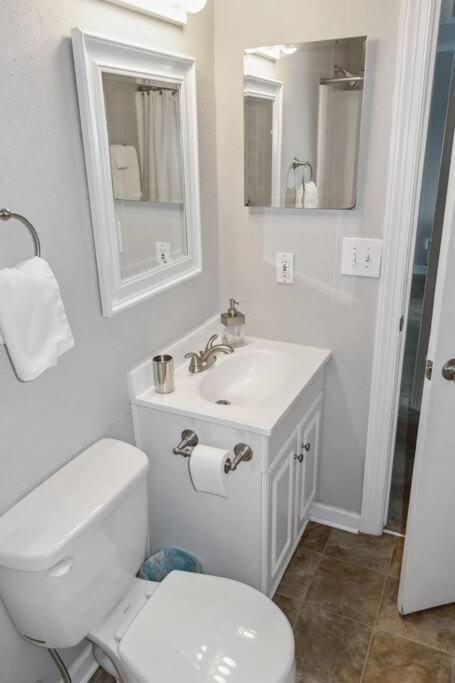 Right Across Beach Pool View Private Balcony By Zen Living Short Term Rental Myrtle Beach Zewnętrze zdjęcie